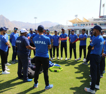 ओमानमा पसिना बगाउँदै नेपाली क्रिकेट टिम (फोटो फिचर) 